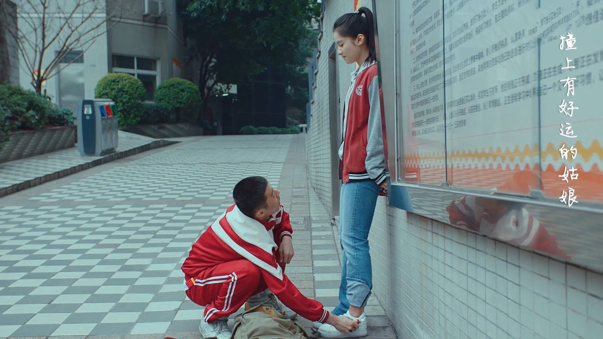 绿茵烈焰与文艺复兴的冲击波,当库尔图瓦的铜墙铁壁,承载佛罗伦萨的意志击溃波斯铁骑