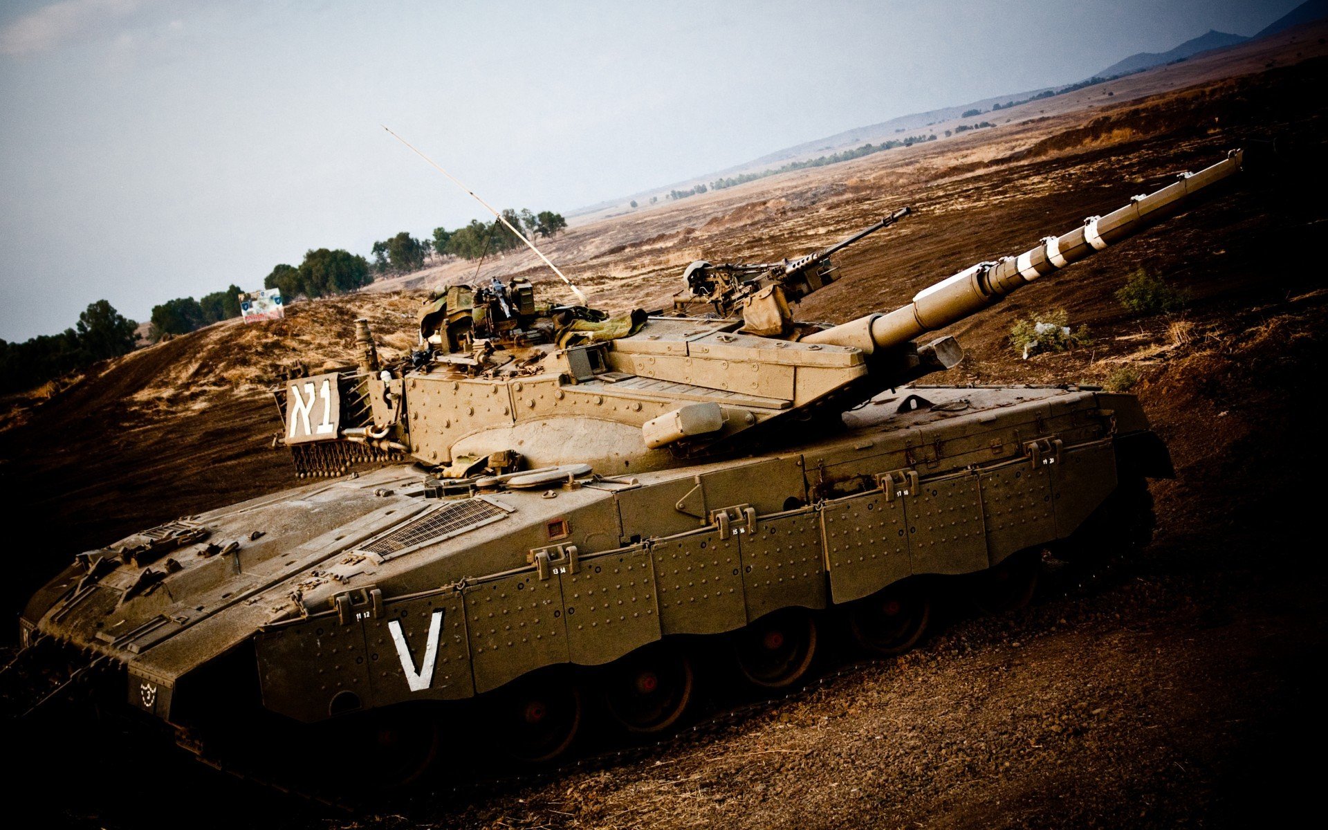 时空重叠，里昂决胜局带走卡塔尔，卡塞米罗在F1街道赛接管比赛